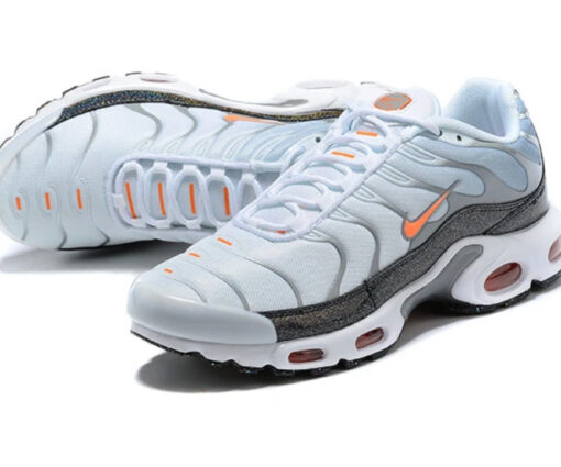 Alternative view of NIKE AIR MAX PLUS TN CRATER