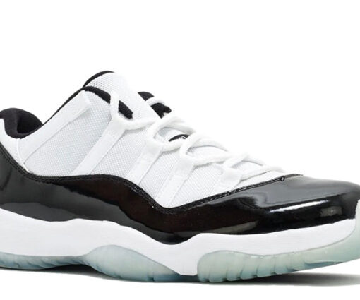 NIKE AIR JORDAN 11 LOW WHITE X BLACK