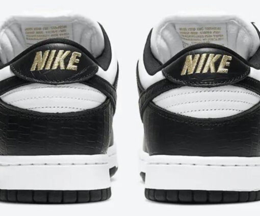 Alternative view of NIKE SB DUNK LOW SUPREME BLACK