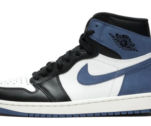 NIKE AIR JORDAN 1 RETRO BLUE MOON