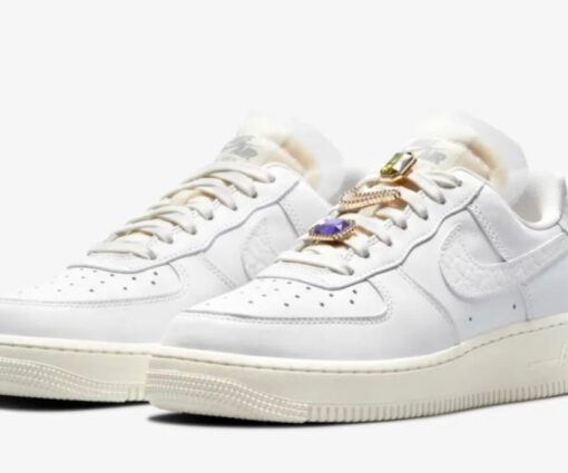 Alternative view of NIKE AIR FORCE 1 JEWELS