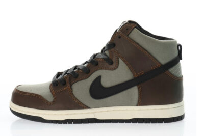 NIKE SB DUNK HIGH BAROKE BROWN