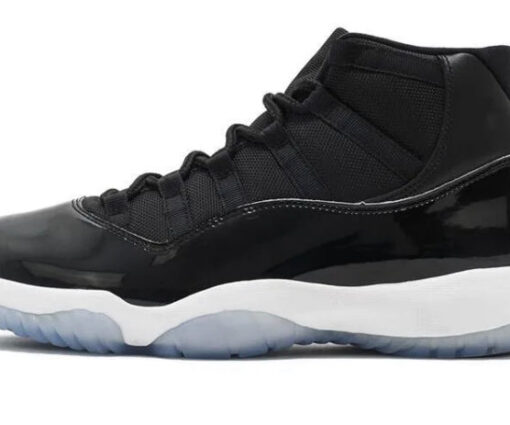 NIKE AIR JORDAN 11 BLACK