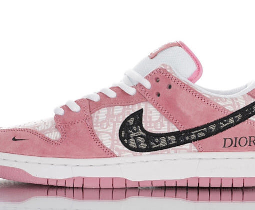 NIKE SB DUNK DIOR PINK
