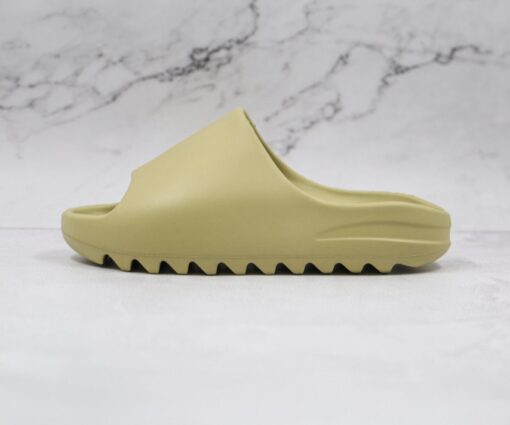 Yeezy Slide Resin