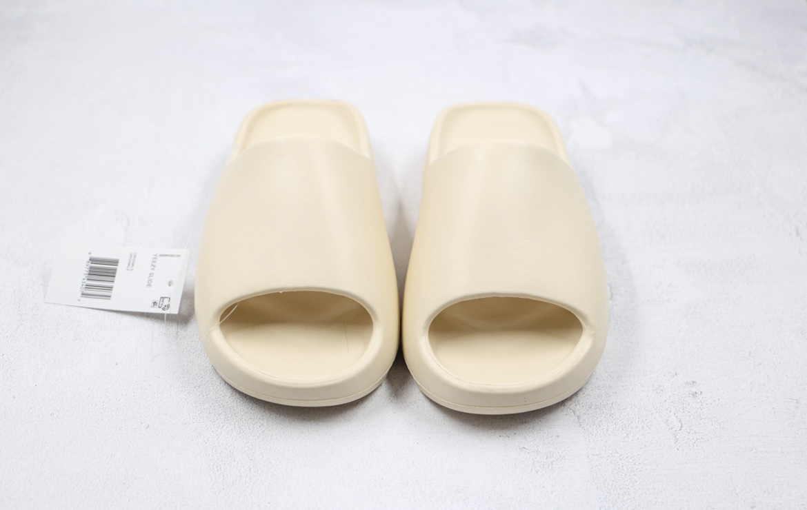 Yeezy Slide Bone - Image 2