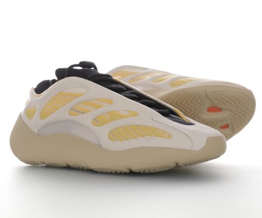 Alternative view of Yeezy 700 V3 SAFFLOWER
