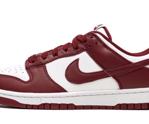 Nike SB Dunk Low Team Red