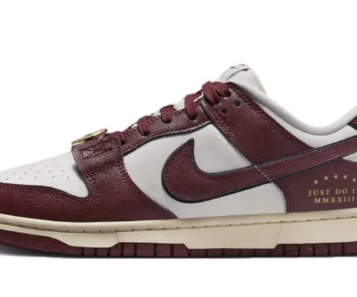 Nike SB Dunk Low SE Just Do It Sail Team Red