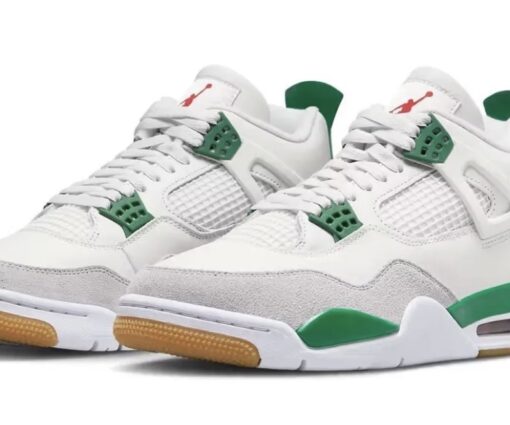 Alternative view of Nike SB x AirJordan 4 Retro 'Pine Green'