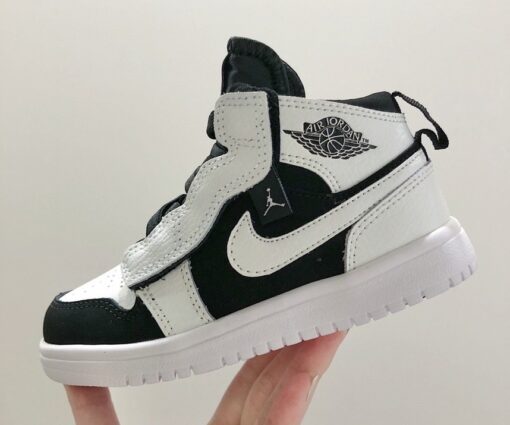Nike Air Jordan 1 white black