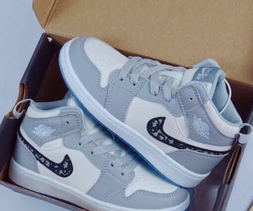 Nike Air Jordan 1 dior with lace