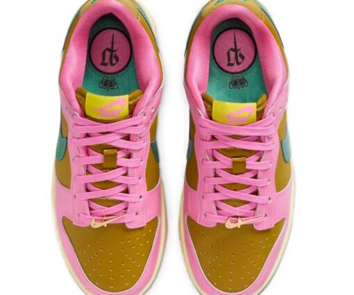 Alternative view of Nike SB Dunk Low Paris Goebel