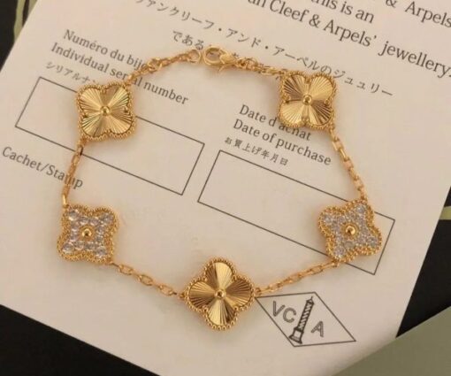 Bracelet