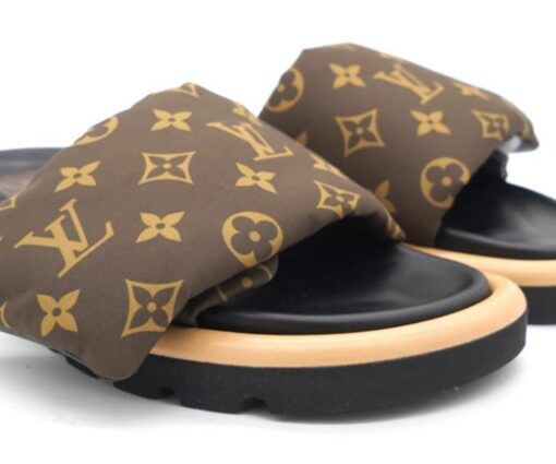 Alternative view of LV Pool Pillow Mule Monogram