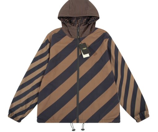 Spliced double-sided jacket