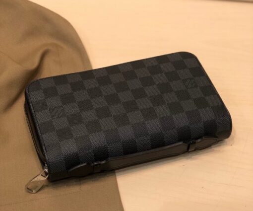 LV Wallet
