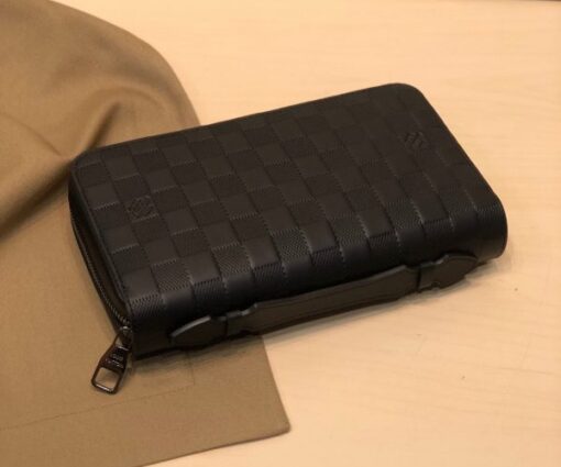 LV Wallet