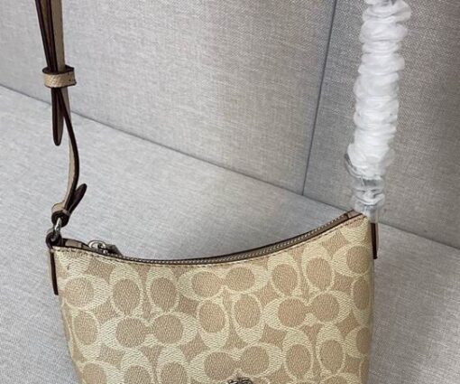 Coach Armpit Bag Golden