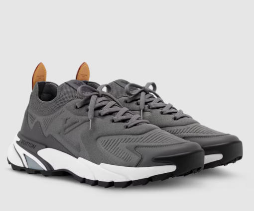 Alternative view of LV Runner Tatic Sneaker Grey