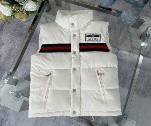 Gucci Logo-Patch Panelled Padded White