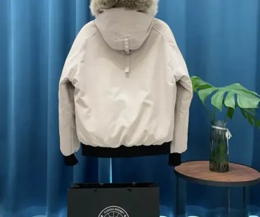 Alternative view of Canada Goose Chilliwack Bomber Jacket North Star White