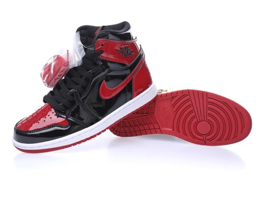 Alternative view of NIKE Air Jordan 1 High OG"Bred Patent"