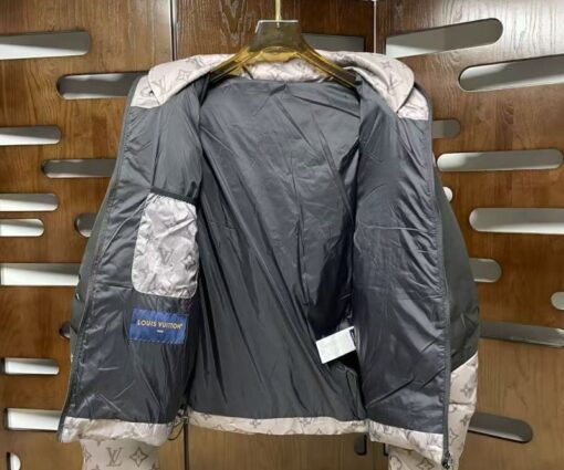 Alternative view of LV 2054 Heat Reactive Puffer Jacket White Grey
