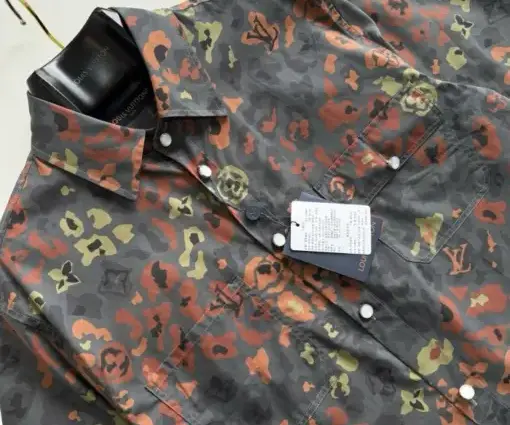 Alternative view of LV Printed Short-Sleeved Workwear Shirt Multicolor