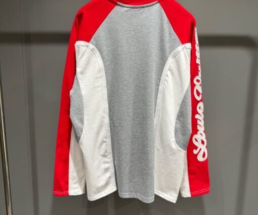 Alternative view of LV Signature Long-Sleeved T-Shirt In A Gray And White Panel With Crimson Raglan Sleeves