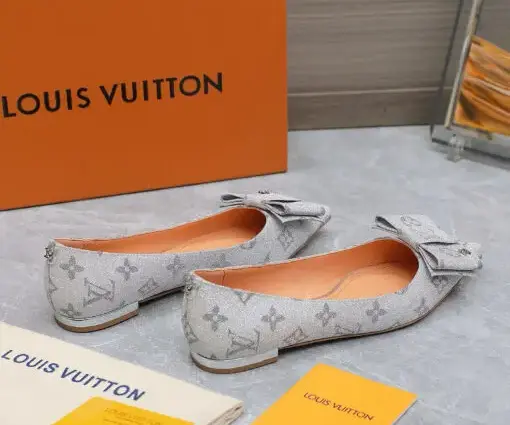 Alternative view of LV Slingback Pumps Sandal Gray