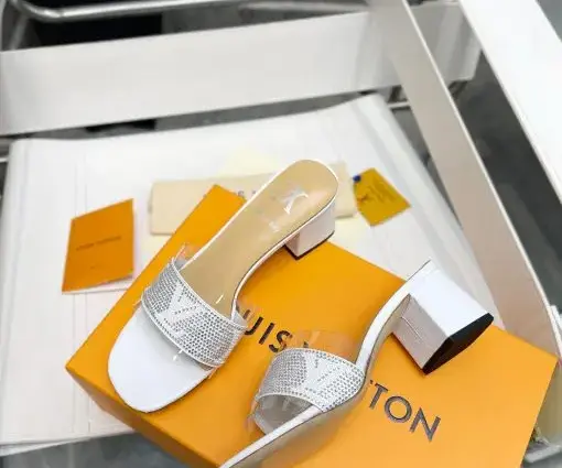 Alternative view of LV Women Slipper Ringstone White