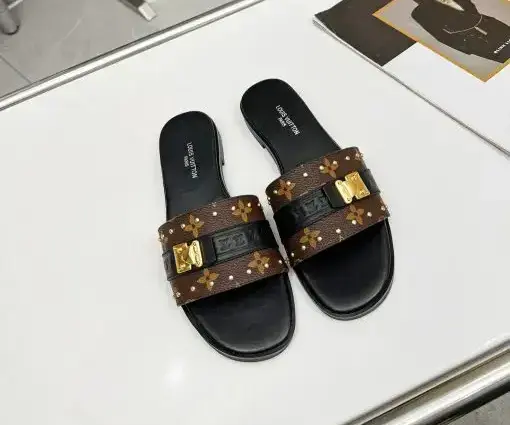 LV Women Slipper Black