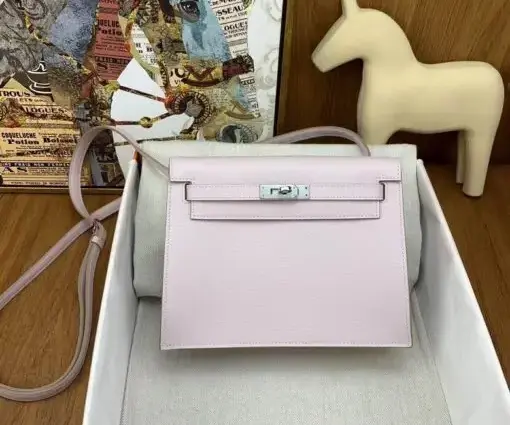 Hermès Kelly Danse Jumping Bag Pink