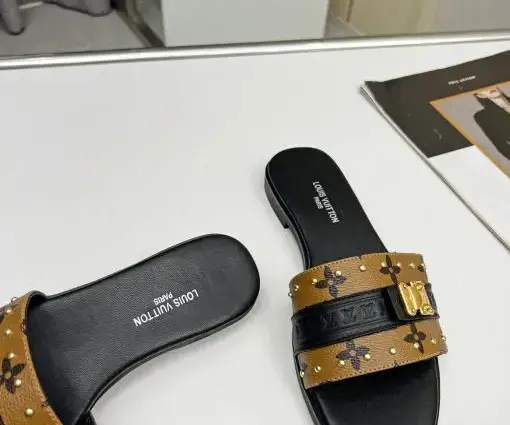 Alternative view of LV Women Slipper Brown