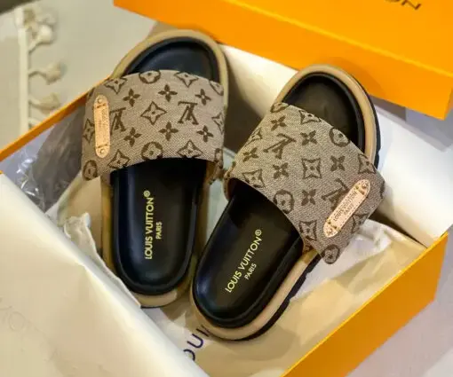 Alternative view of LV Slipper Brown Black