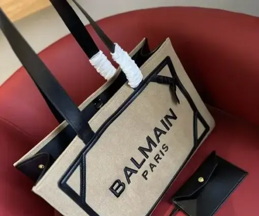 Balenciaga Handbag Large Beige