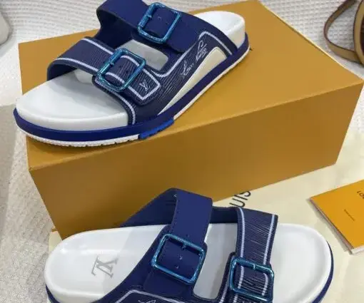 Alternative view of LV Slipper Blue