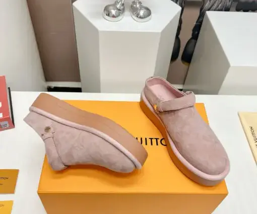 Alternative view of LV Aspen Platform Clog Suede Pink