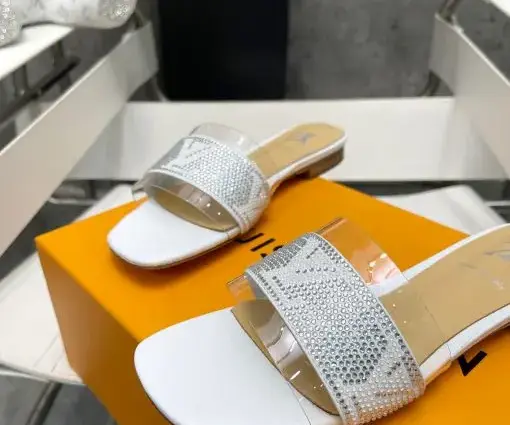 Alternative view of LV Women Slipper Ringstone White