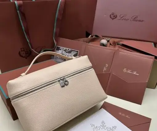 Loro piana Extra Pocket Bag Beige