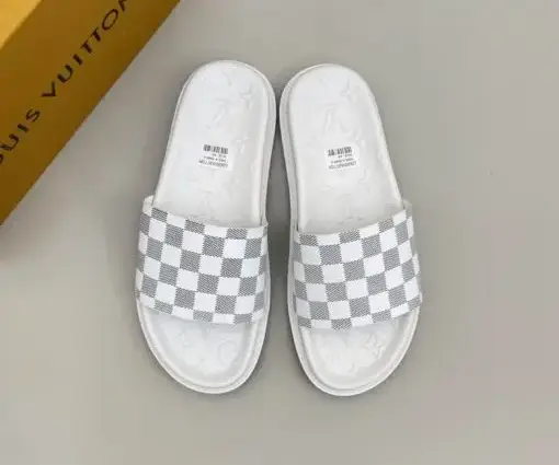 LV Slipper White With Grey Check