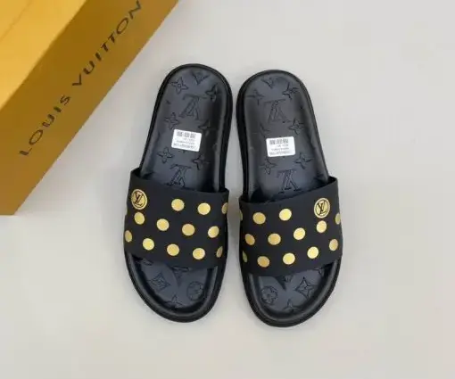 LV Slipper Black