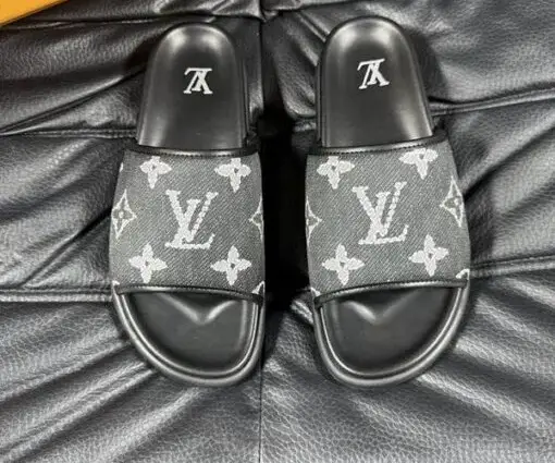 Alternative view of LV Slipper 6AM Flat Mule Black