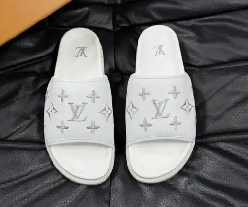 Alternative view of LV Slipper 6AM Flat Mule White