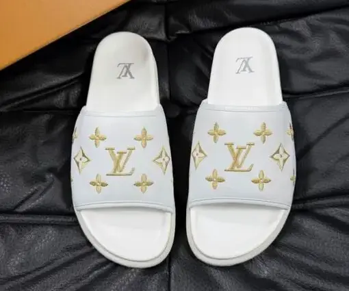Alternative view of LV x Takashi Murakami Slipper 6AM Flat Mule White With Logo