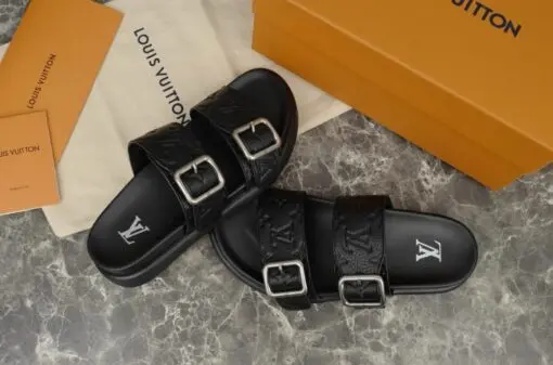Alternative view of LV Venice Mule Black