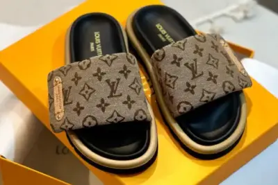 LV Slipper Brown Black