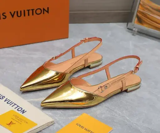 LV Elegant Pointed Toe Leather Sandel Glossy Golden