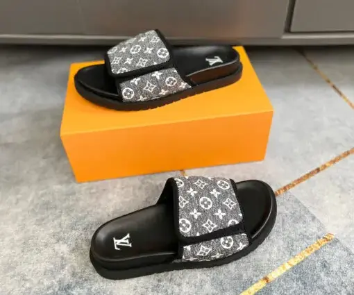 Alternative view of LV Slipper Grey Black